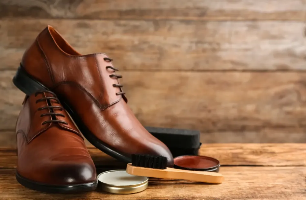 chaussures entretenus